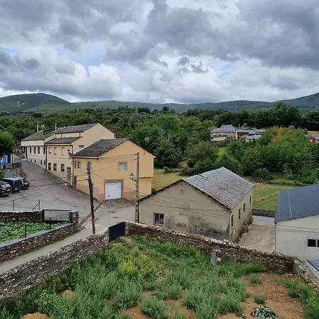 La Cochorla Guest House Paramo Del Sil Exterior photo